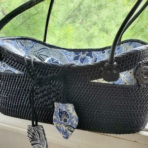 Spring summer vacation chic! Straw & batik tote/handbag